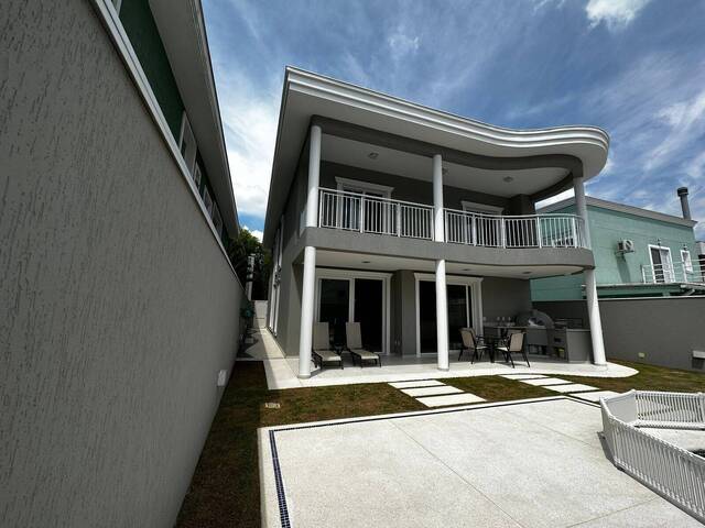 Casa para Venda em Santana de Parnaíba - 4
