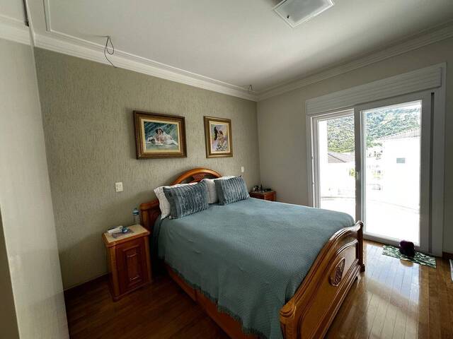 Casa para Venda em Santana de Parnaíba - 5