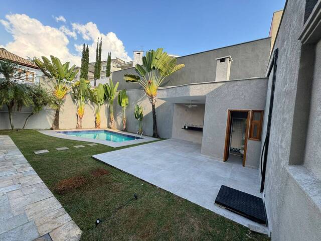 Casa para Venda em Santana de Parnaíba - 5